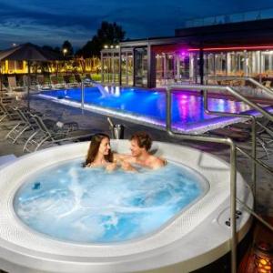 Hotel Aura Design & Garden Pool in Prague