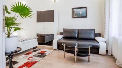 Garden Apartment