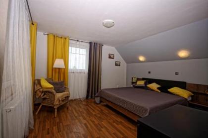 Cozy Gardens Apartments in Prague - image 1