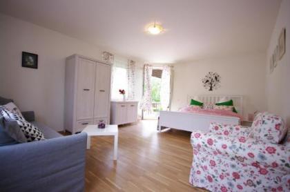 Cozy Gardens Apartments in Prague - image 18