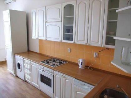 Old Town Square Apartments - image 1