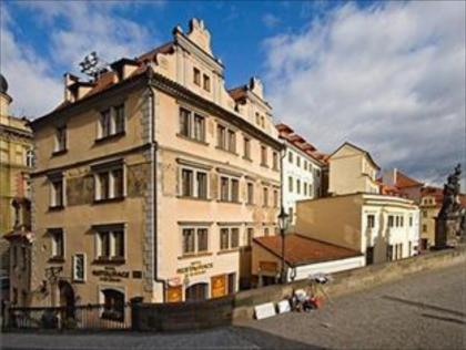 Hotel U 3 Pstrosu Prague