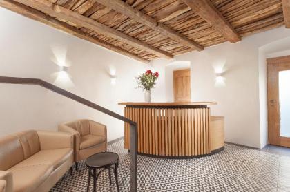 Hotel At the White Lily - image 2