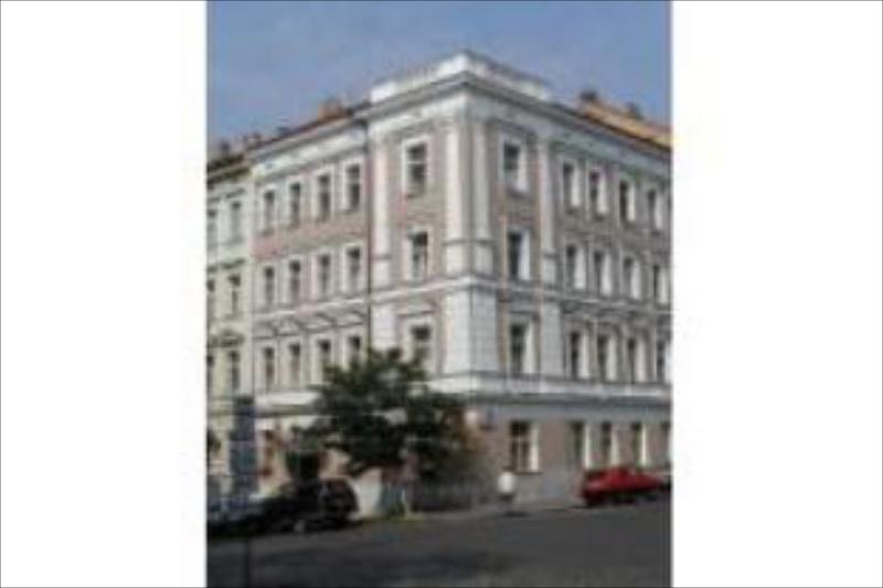 Machova - main image