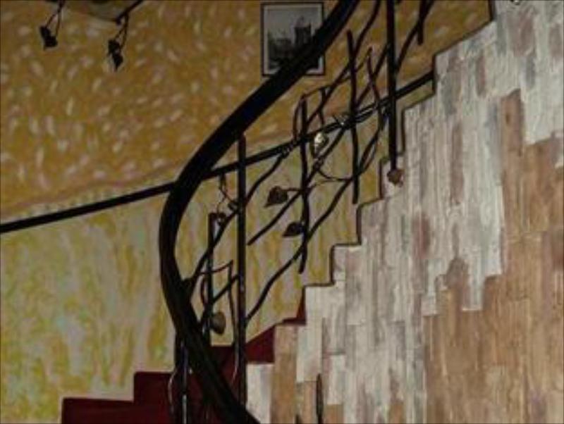 Gallery Hotel SIS - image 2