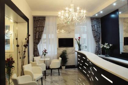 Royal Plaza - image 4